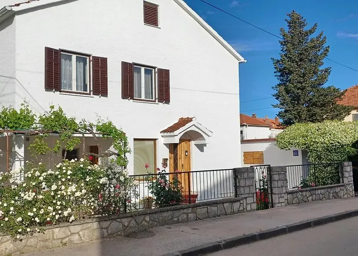 アパート Klarin *